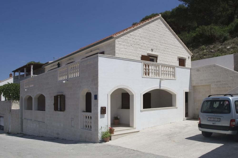 Pucisca Villa Postira Exterior foto